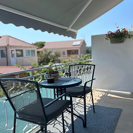 Korcula Guest House ゲストハウス コルチュラ